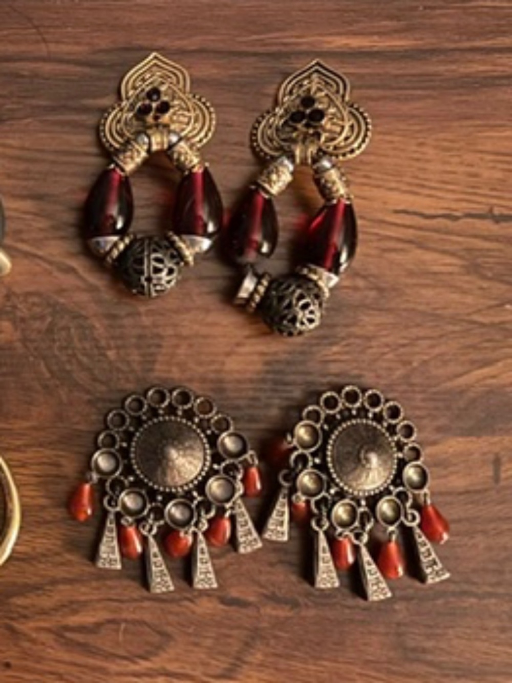VINTAGE Bold & Funky Clip-on Statement Earrings (Mostly 1980s/1990s) - Picture 5 of 5